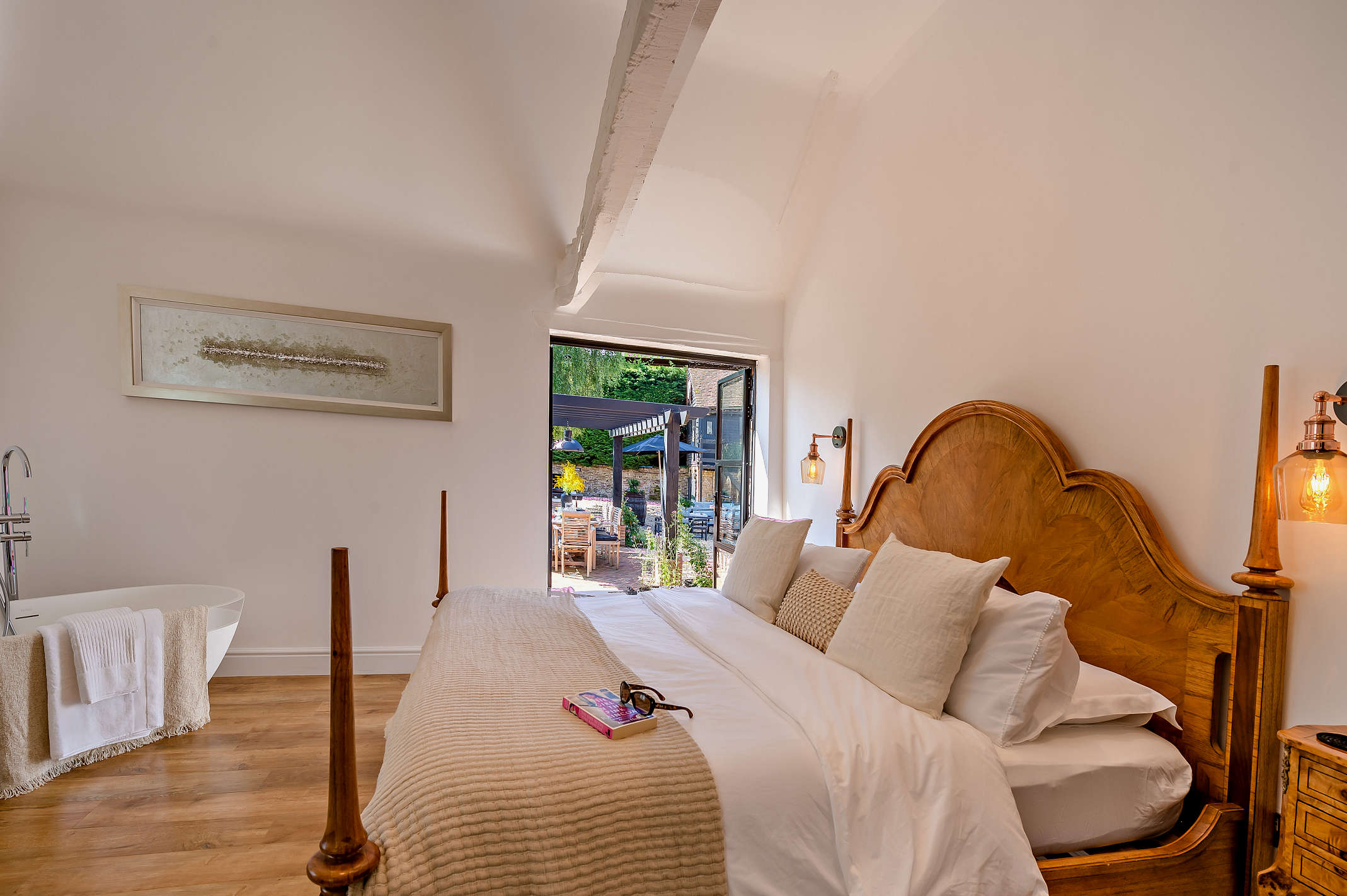 8568044 Interior29 800