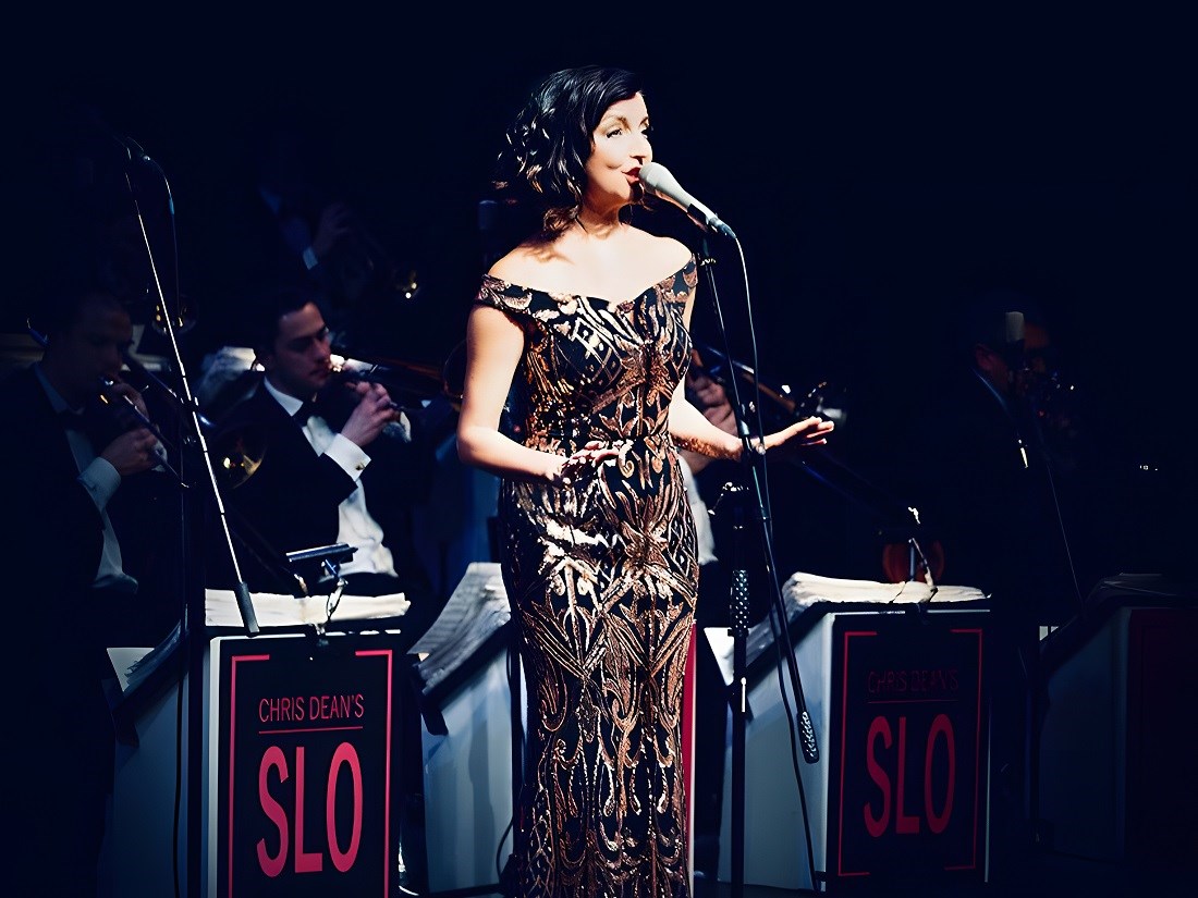 2e8f80ed-3fe8-4d88-bdff-f59d3014519e-Syd Lawrence - with singer web.jpg