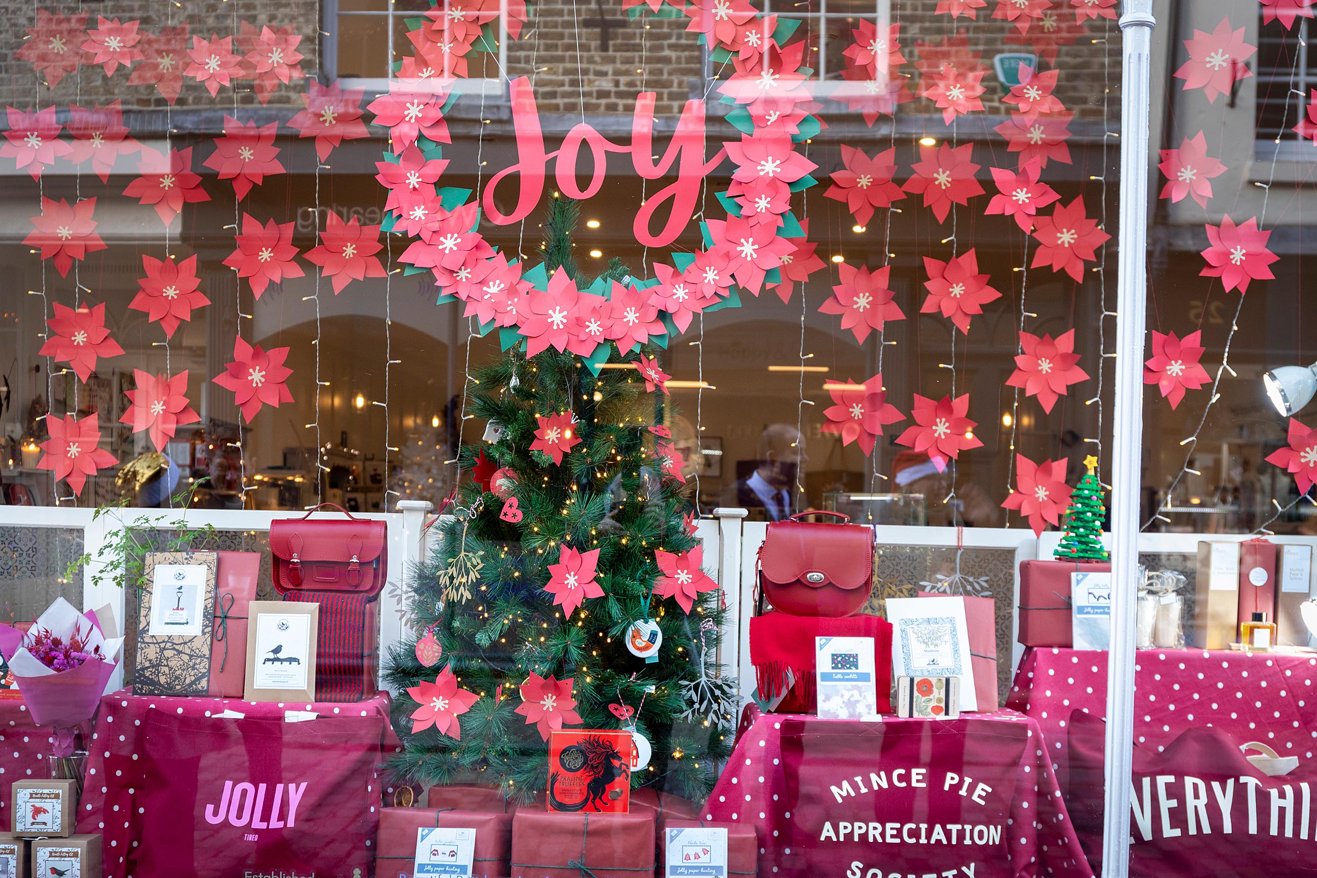 Happy And Glorious Christmas Window Prize Giving C.Alex Hare (2)