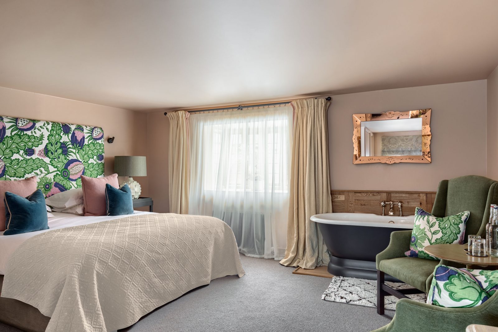 Room 12 Junior Suite Scaled