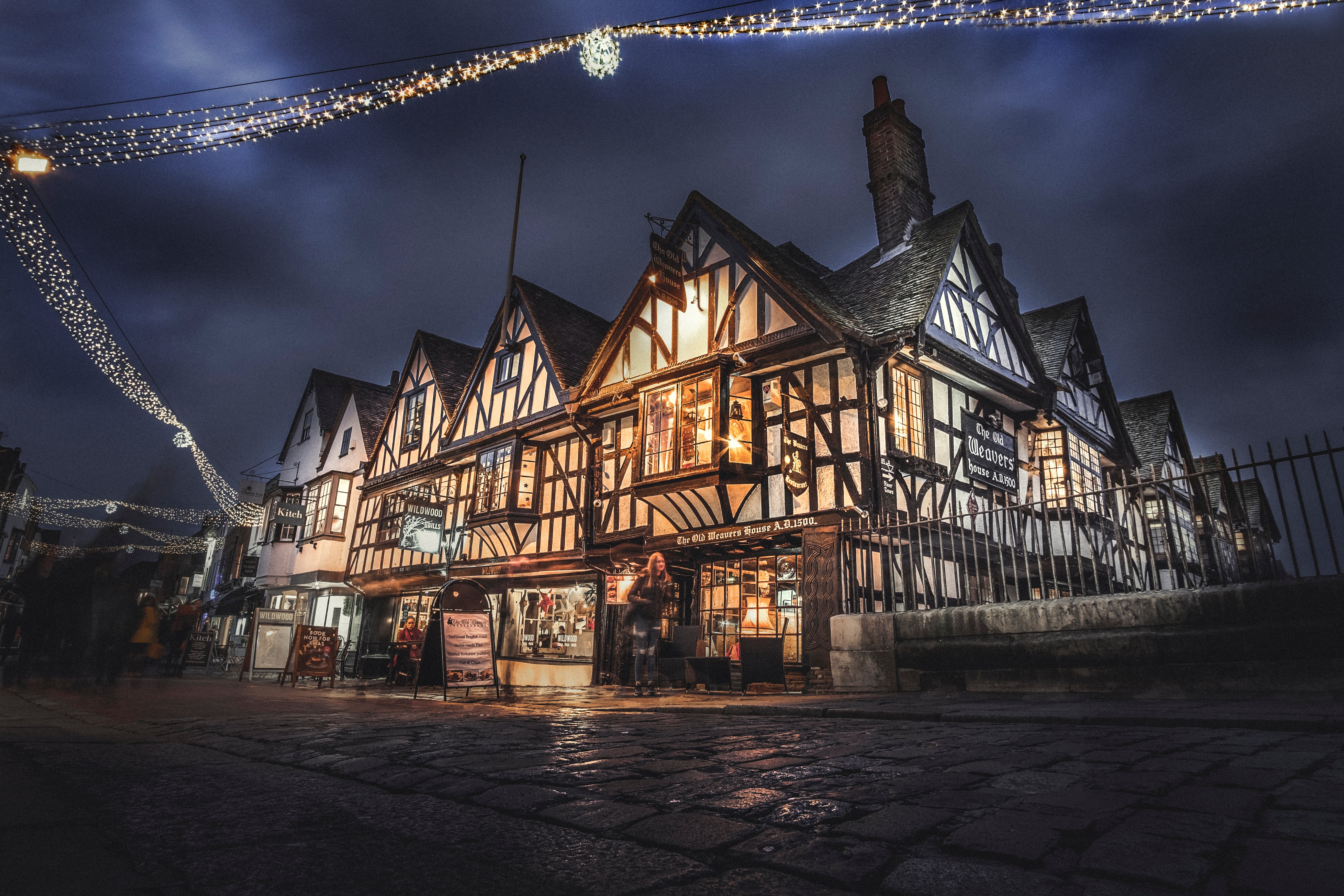 The Old Weavers Festive (Credit Zoltan Tasi From Unsplash) (1)
