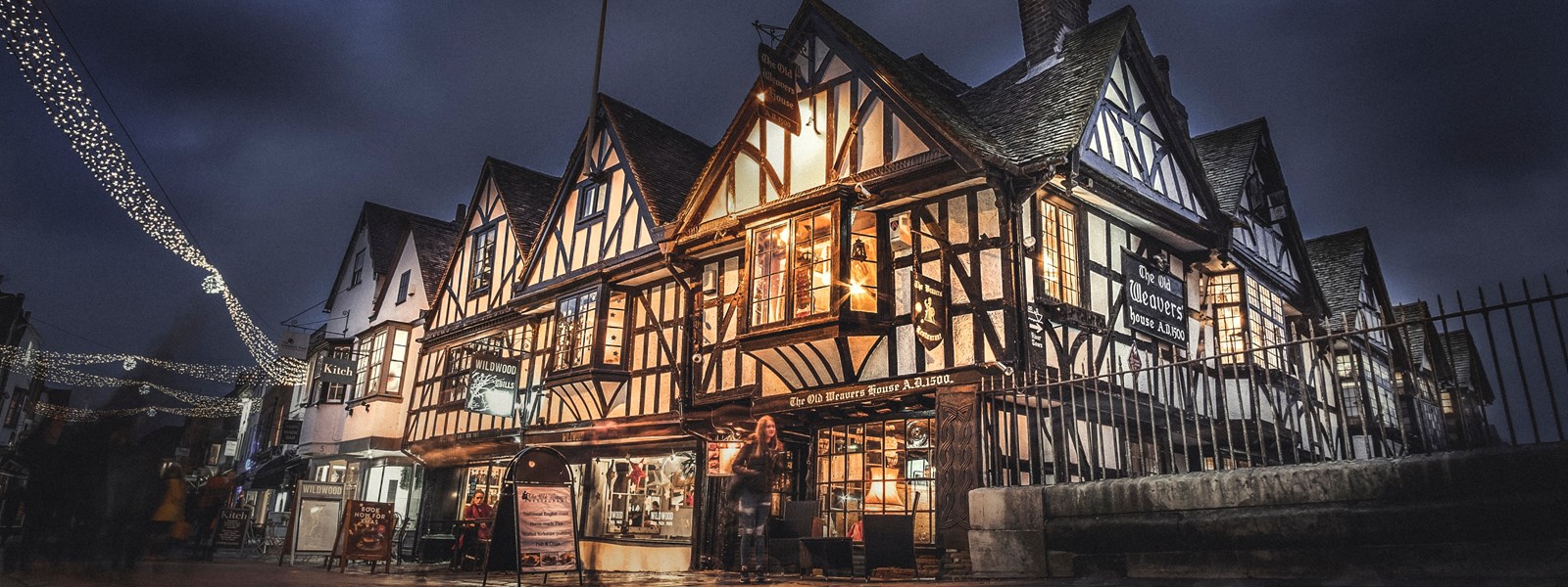 The Old Weavers Festive (Credit Zoltan Tasi From Unsplash) (1)